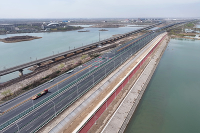 今年8月通車!烏瑪高速惠農(nóng)至石嘴山段建設沖刺收尾